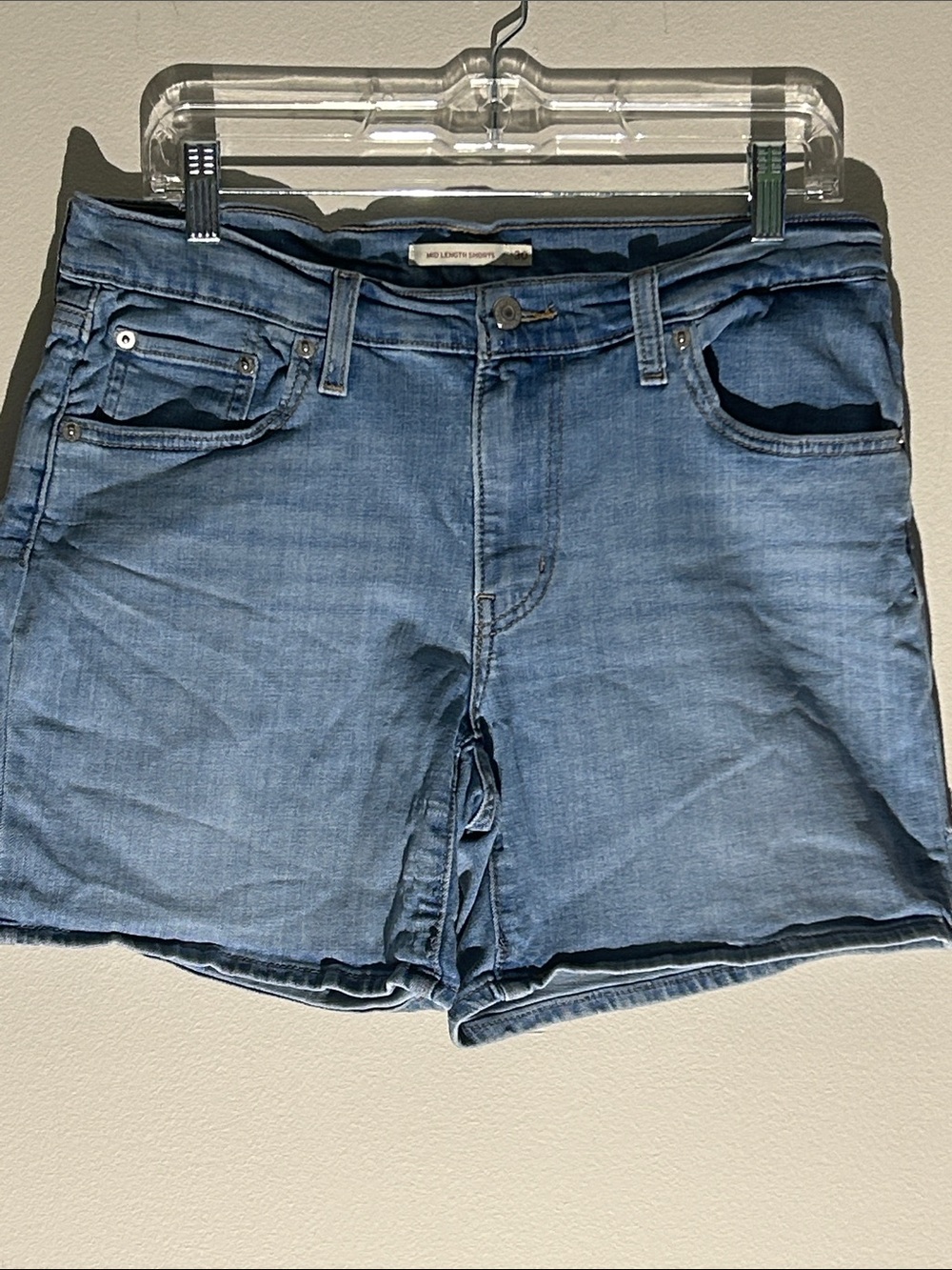 Levi’s Women’s Light Blue Denim Shorts - Casual Stretch Jean Short